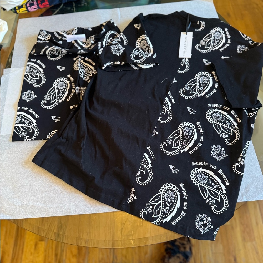 Black Paisley Print Two-Piece Set supply & demand 2 pc sets